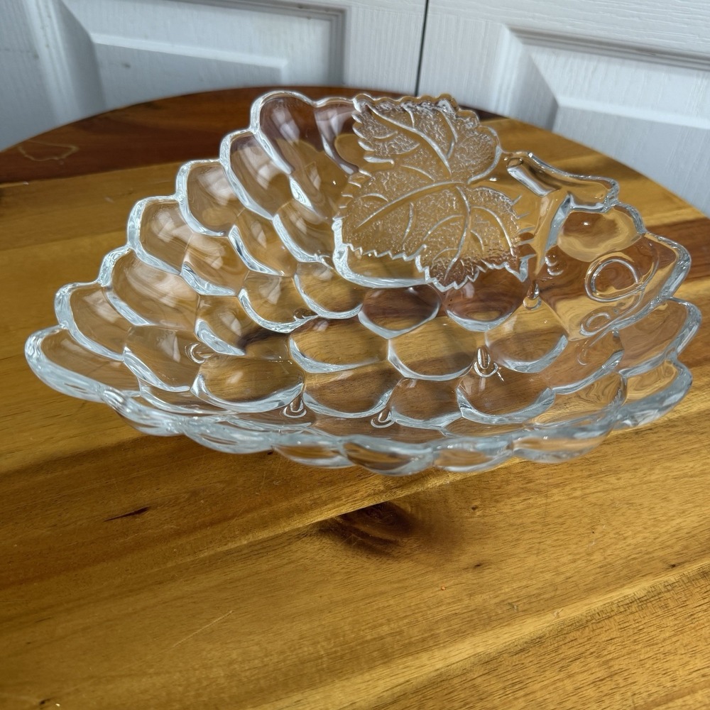 Studio Nova Vintage Nature's Harvest Clear Glass Grape Bowl Cottage Granny